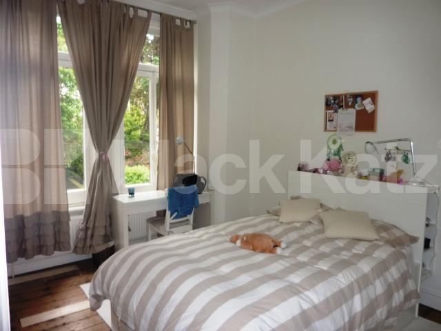 			NEW INSTRUCTION!, 2 Bedroom, 1 bath, 1 reception Flat			 Primrose Gardens, BELSIZE PARK 